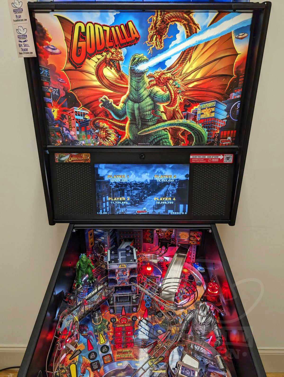 Godzilla (Premium, Conqueror Edition) Pre-Played with Electric Playground Topper