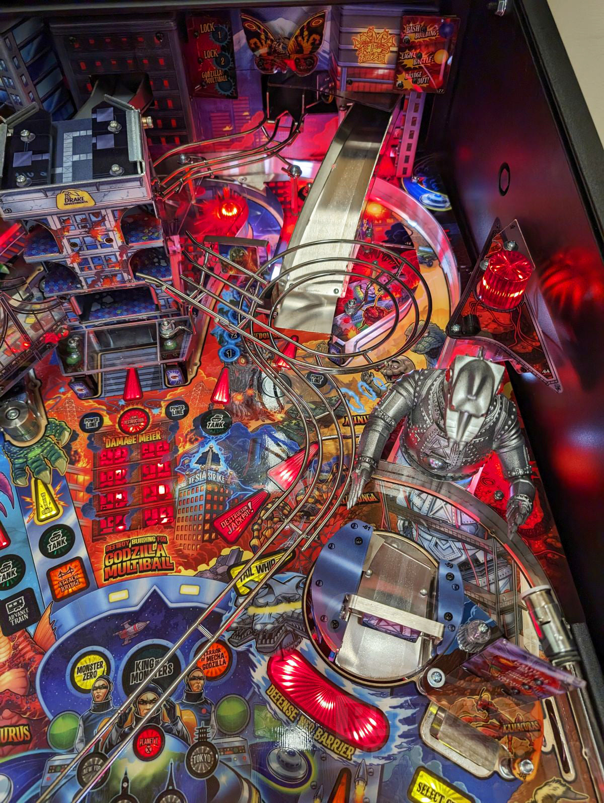 Godzilla (Premium, Conqueror Edition) Pre-Played with Electric Playground Topper