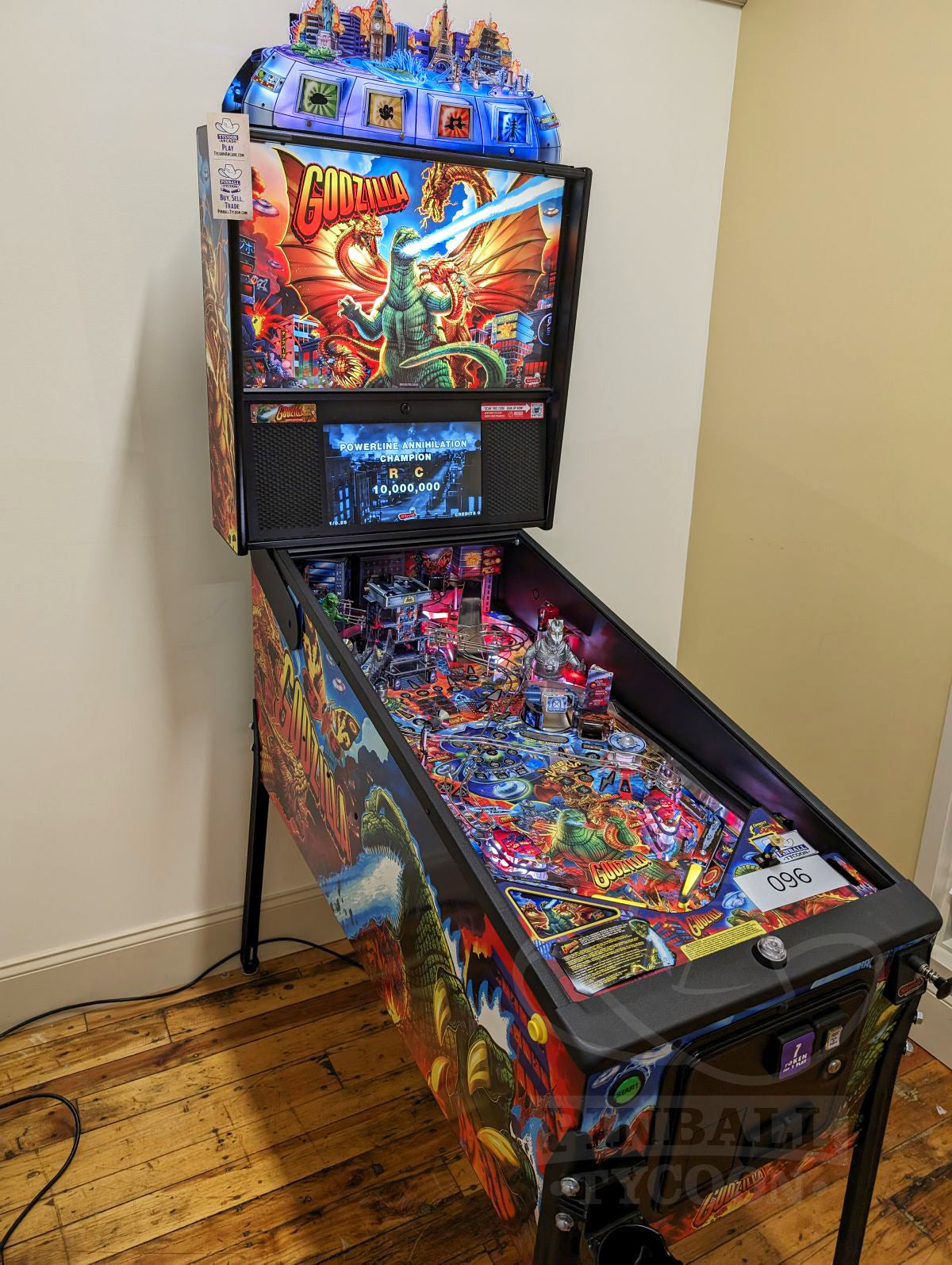 Godzilla (Premium, Conqueror Edition) Pre-Played with Electric Playground Topper