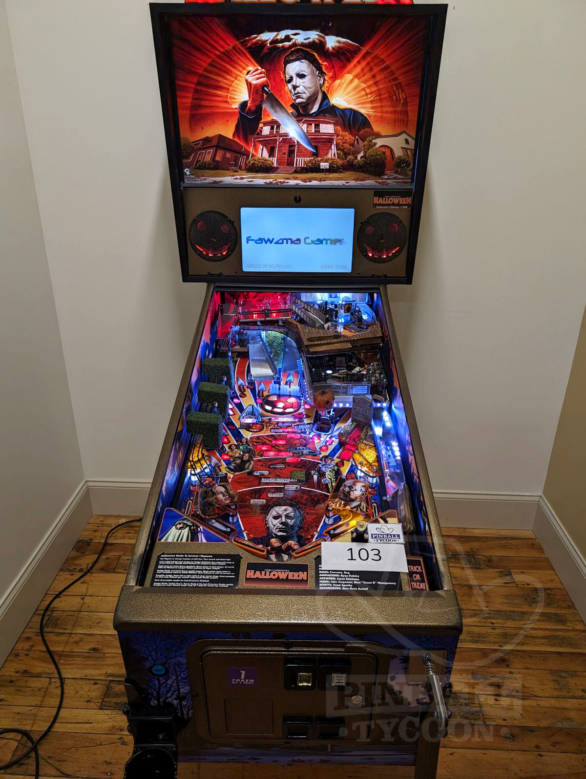 Halloween with Topper (Collectors Edition) Pre-Played