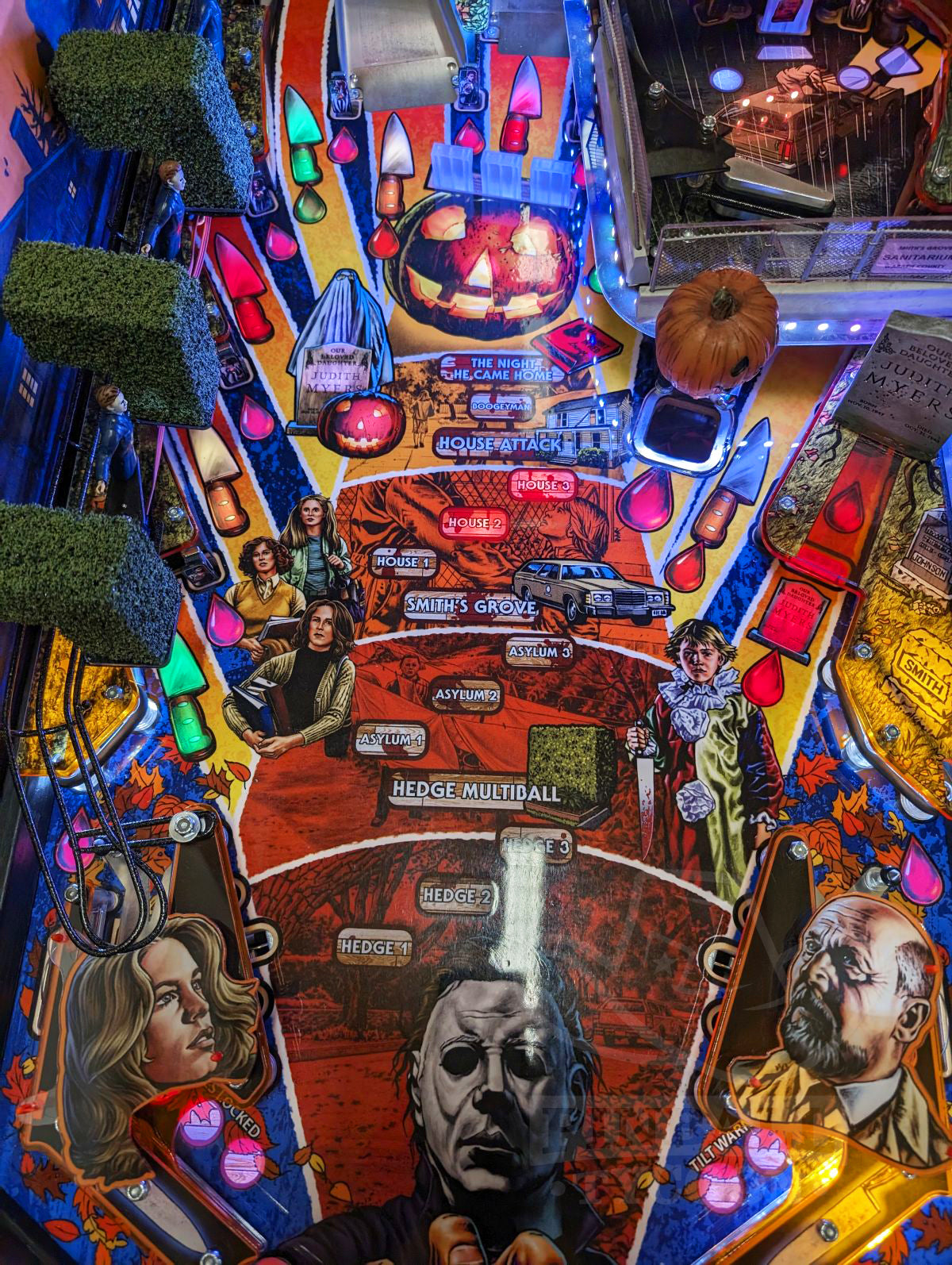 Halloween with Topper (Collectors Edition) Pre-Played