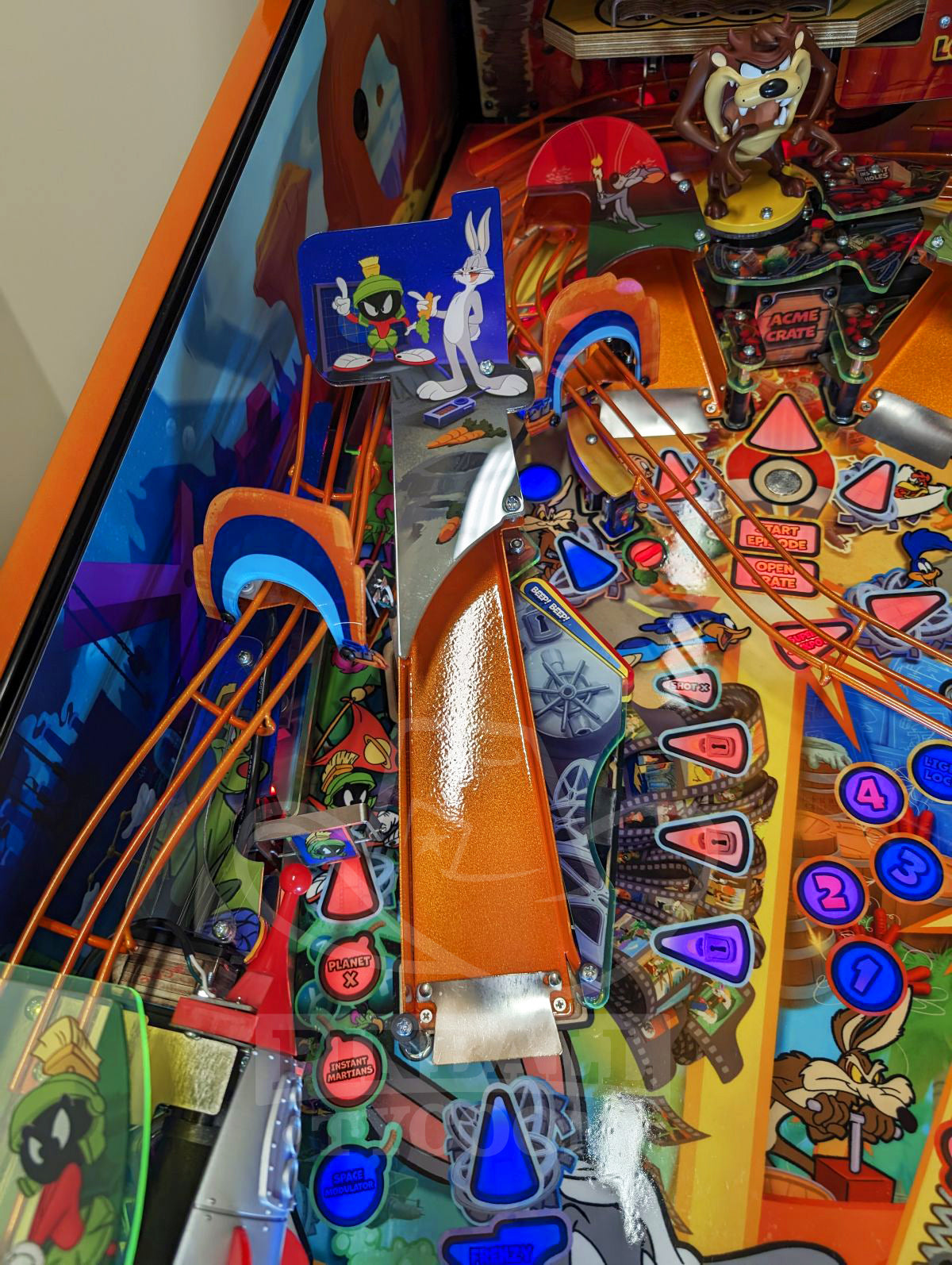 Looney Tunes (Collectors Edition) Pre-Played