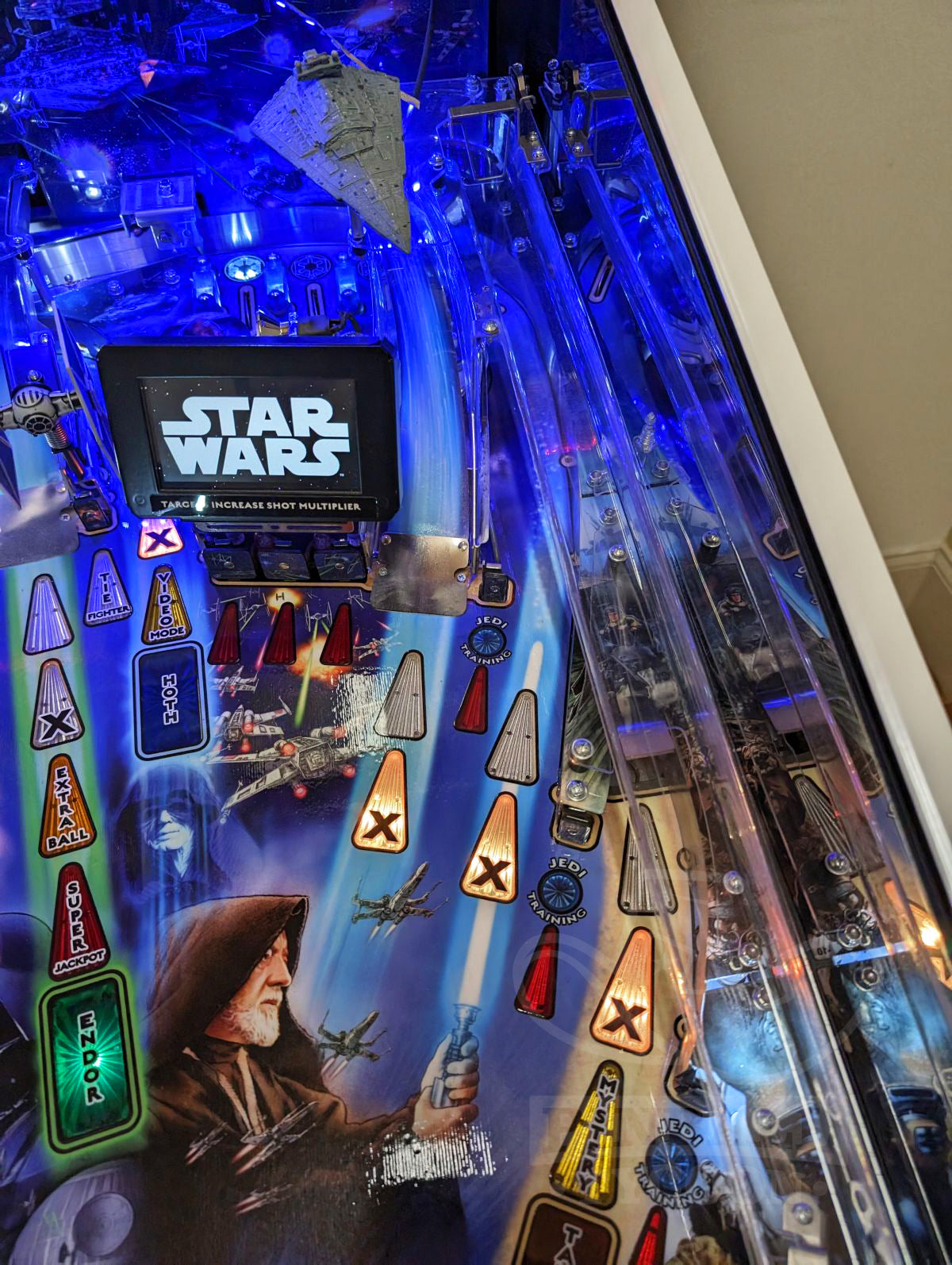 Star Wars with White Hoth Armor (Pro Edition) Pre-Played
