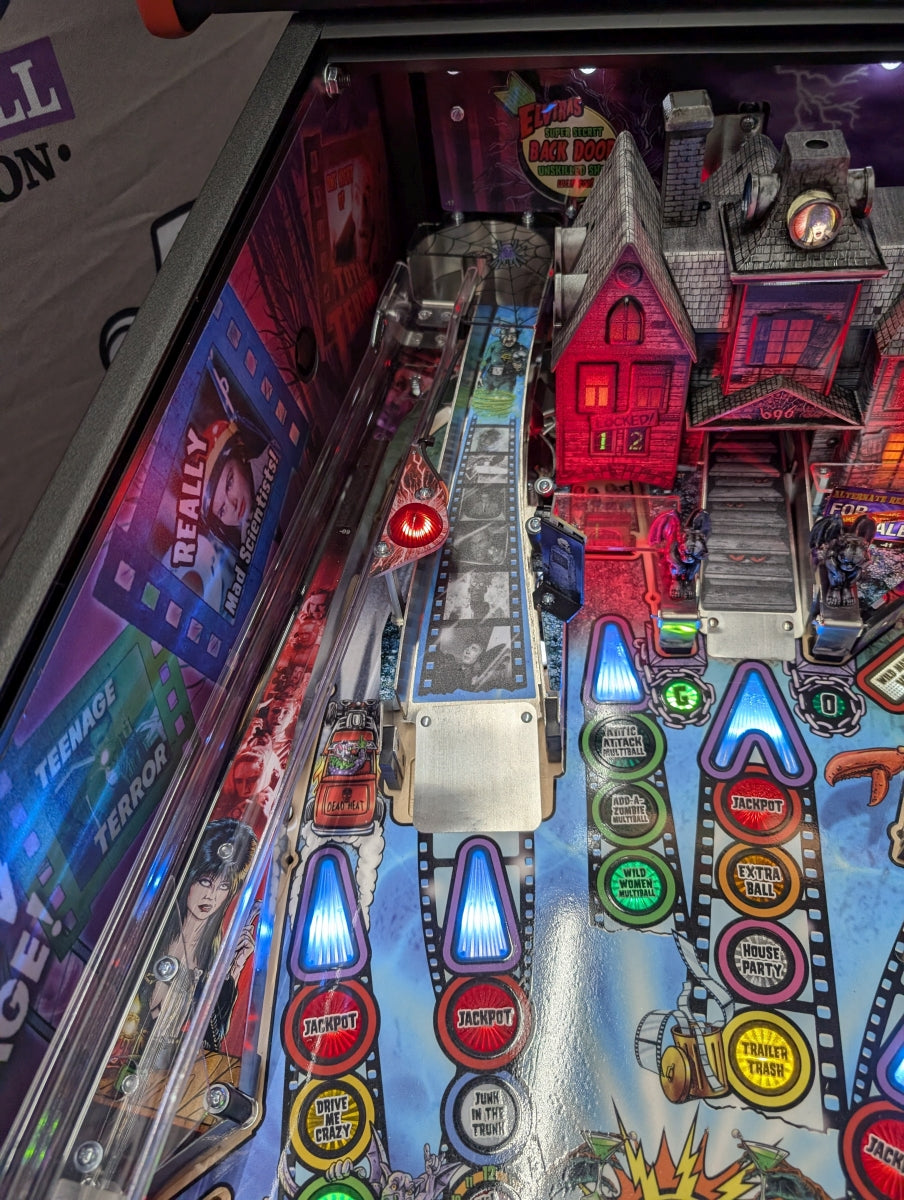 Elvira's House of Horrors Pinball (Premium Edition) Pre-Played