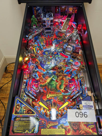 Godzilla (Premium, Conqueror Edition) Pre-Played with Electric Playground Topper