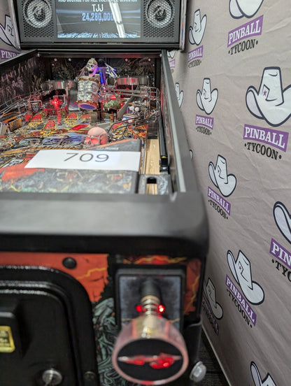 Metallica Remastered (Limited Edition) with Official Topper (Pre-Played)