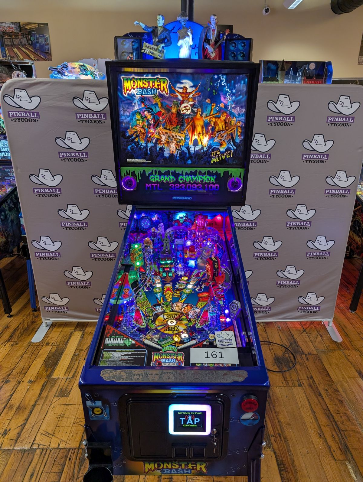 Monster Bash with Topper (Limited Edition) Pre-Played