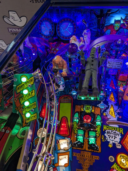 Monster Bash with Topper (Limited Edition) Pre-Played