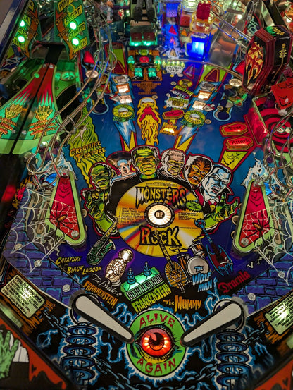 Monster Bash with Topper (Limited Edition) Pre-Played