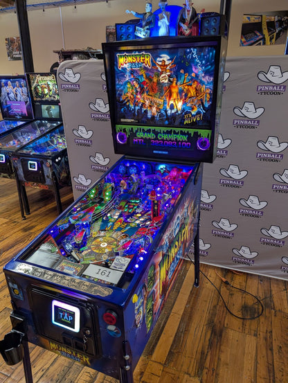 Monster Bash with Topper (Limited Edition) Pre-Played